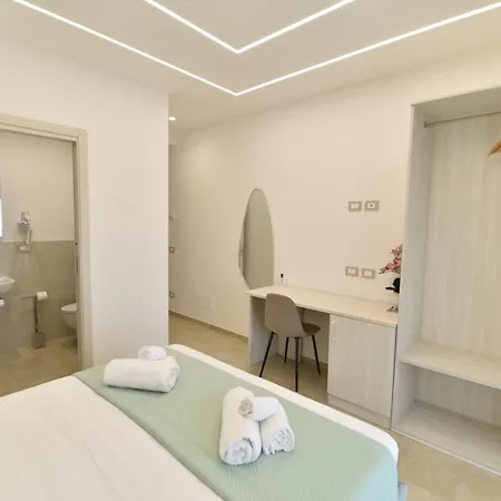 La Casa Del Boscaiolo 3* アジェーロラ
