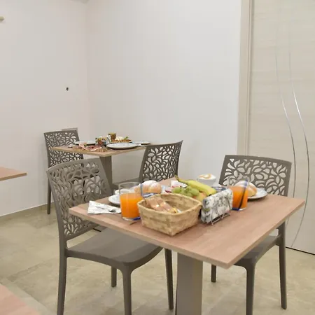 La Casa Del Boscaiolo 3* アジェーロラ
