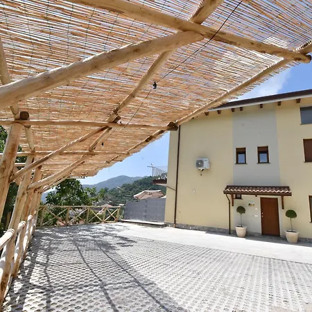 La Casa Del Boscaiolo 3* アジェーロラ